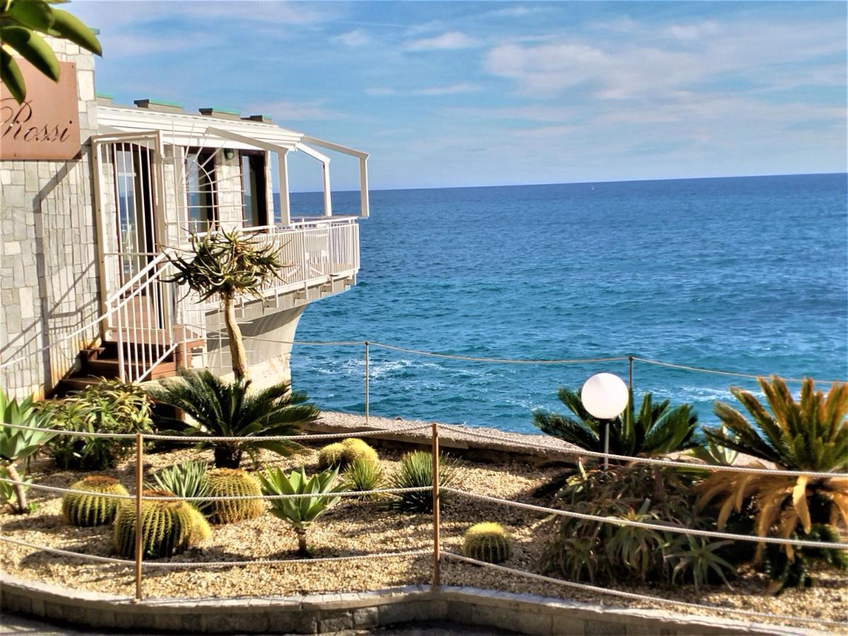 A Un Passo Dal Mare Balzi Rossi Apartment Вентимиля Екстериор снимка